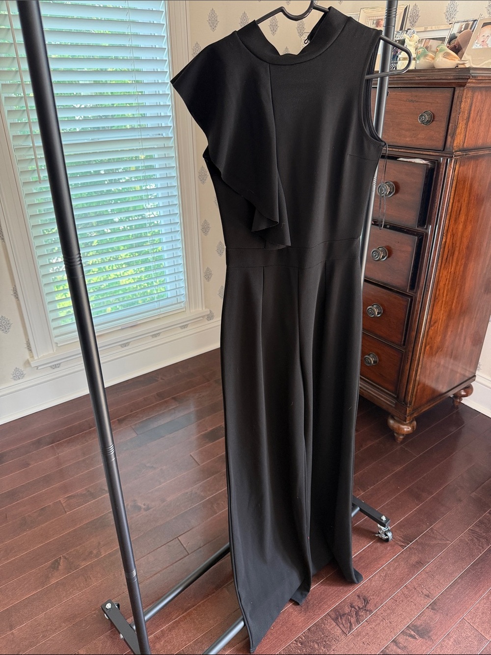 Elegant Black Jumpsuit with Shoulder Ruffle